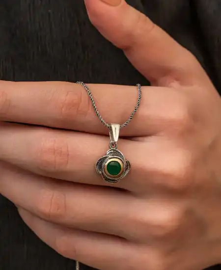 Gümüş Çiçek Desenli Otantik Kadın Kolye