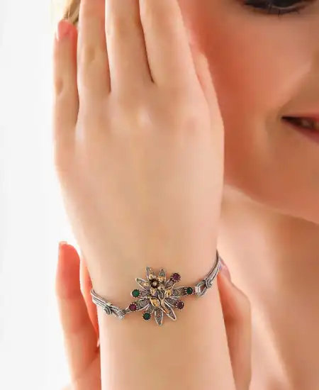 Gümüş Çiçek Otantik Kadın Bileklik