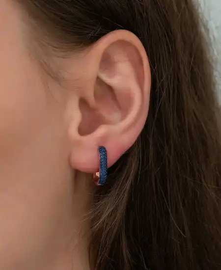 Gümüş Çift Taraflı Lacivert Taşlı J Bayan Küpe