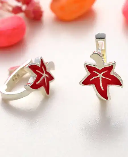 Gümüş Çınar Yaprağı Çocuk Küpesi