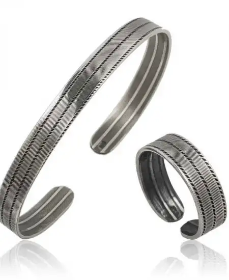 Gümüş Çizgi Desenli Bileklik Ve Yüzük Set