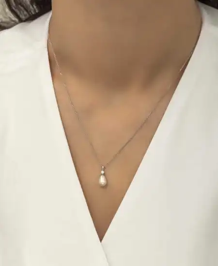 Gümüş Damla İnci Bayan Kolye
