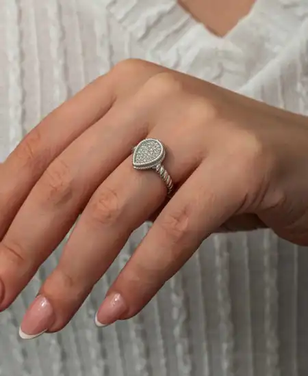 Gümüş Damla Zirkon Taşlı Kadın Yüzük