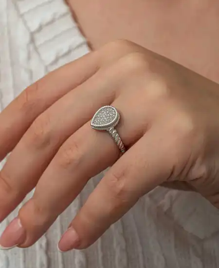 Gümüş Damla Zirkon Taşlı Kadın Yüzük