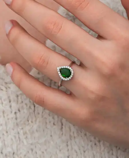 Gümüş Damla Zümrüt Taşlı Kadın Yüzük