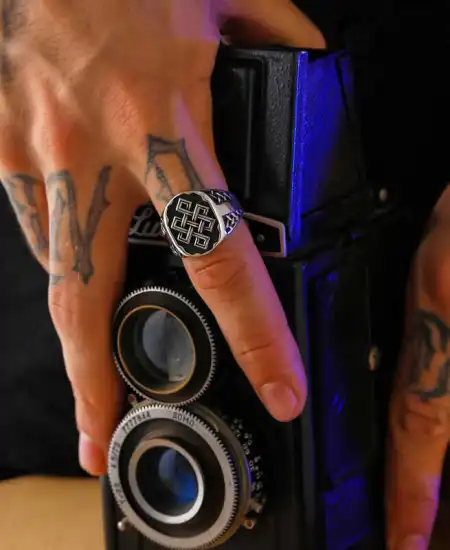 Gümüş Desenli Erkek Yüzük