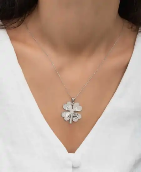 Gümüş Dört Yaprak Yonca Bayan Kolye