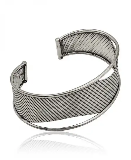 Gümüş Eskitme Desenli Bayan Bilezik