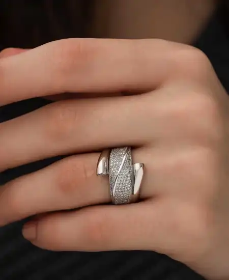 Gümüş Zirkon Taşlı Bayan Yüzük