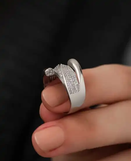 Gümüş Zirkon Taşlı Bayan Yüzük