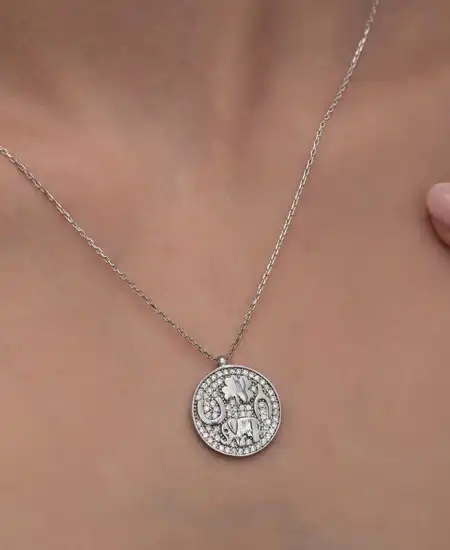 Gümüş Fil Motifli Şans Kadın Kolye