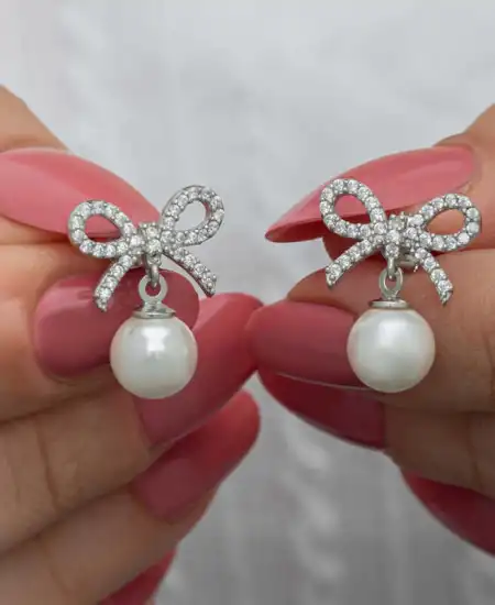 Gümüş Fiyonk İnci Kadın Çivili Küpe