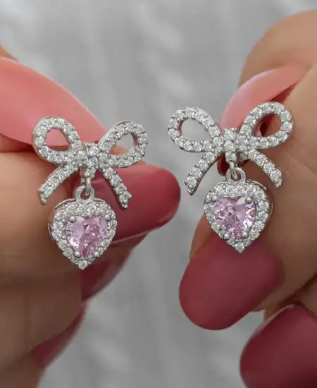 Gümüş Fiyonk Pembe Taşlı Kalpli Çivili Kadın Küpe