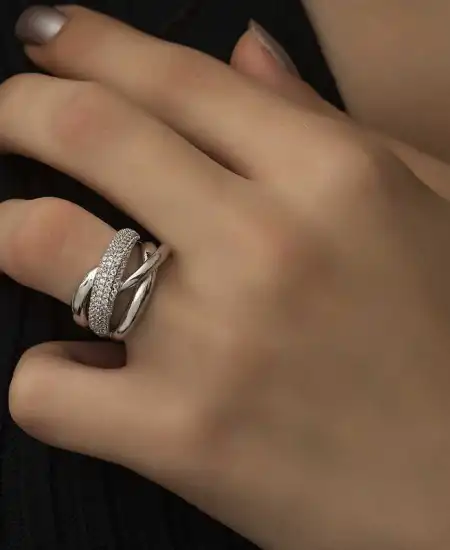 Gümüş Geçişli Model Bayan Yüzük