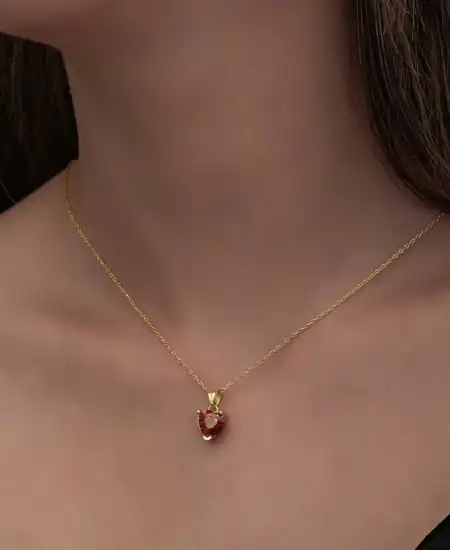 Gümüş Gold Kırmızı Taşlı Kalpli Kadın Kolye