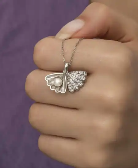 Gümüş İncili İstiridye Bayan Kolye