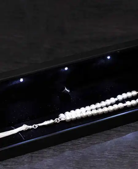 Gümüş Işıklı Kutulu Desenli Yuvarlak Tesbih