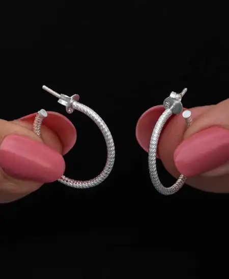 Gümüş Kalemli Halka Kadın Küpe