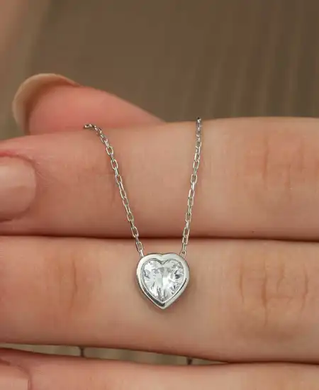 Gümüş Kalp Bayan Kolye
