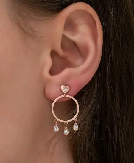 Gümüş Kalp Detaylı Halka Bayan Küpe