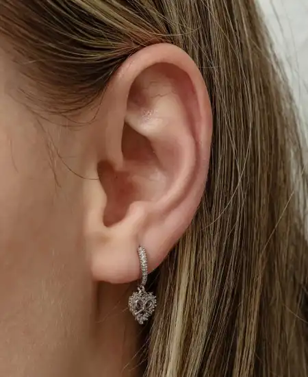 Gümüş Kalp Kurdele Sallantılı Kadın Küpe