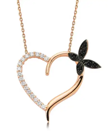 Gümüş Kalpli Kelebek Bayan Kolye