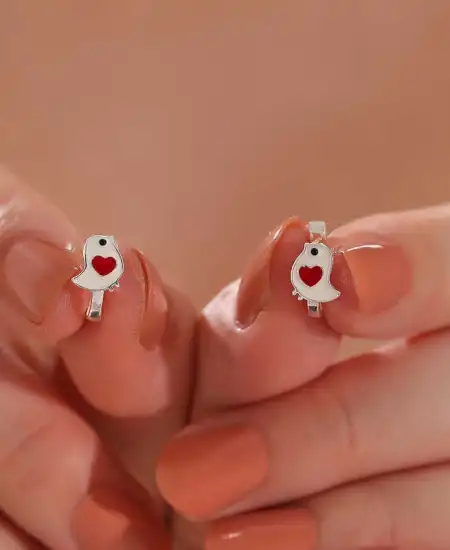 Gümüş Kalpli Kuş Çocuk Küpesi