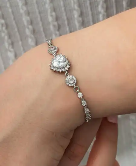 Gümüş Kalpli Su Yolu Kadın Bileklik