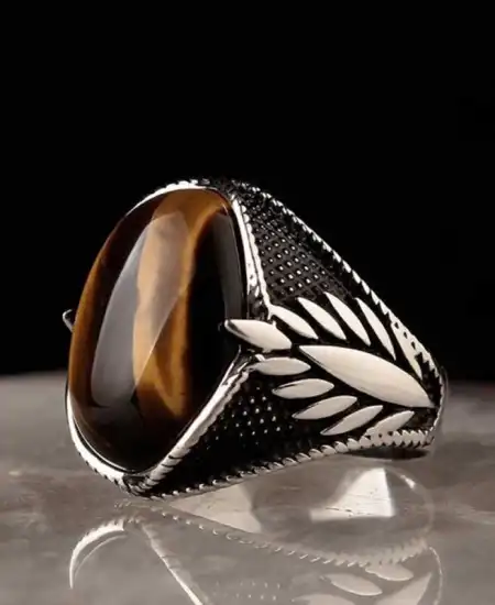 Gümüş Kaplangözü Taşlı İşlemeli Erkek Yüzük