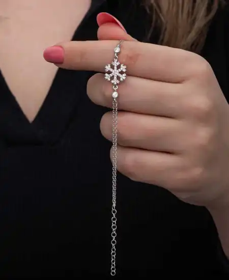 Gümüş Kar Tanesi Kadın Bileklik