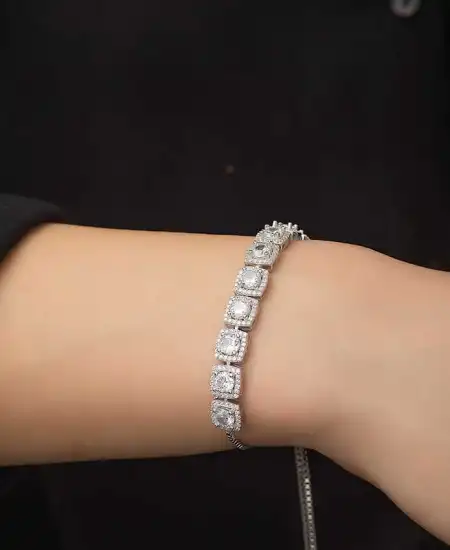 Gümüş Kare Baget Taşlı Asansörlü Bileklik