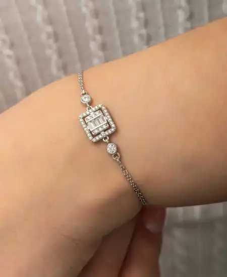 Gümüş Kare Baget Taşlı Kadın Bileklik