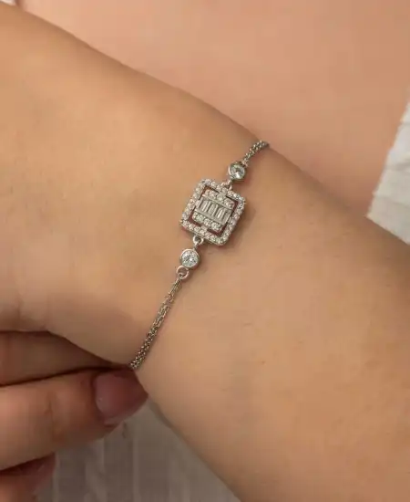 Gümüş Kare Baget Taşlı Kadın Bileklik