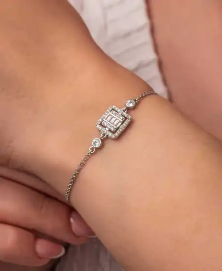 Gümüş Kare Baget Taşlı Kadın Bileklik
