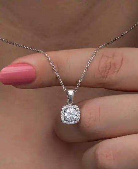 Gümüş Kare Montür Tek Taş Kadın Kolye