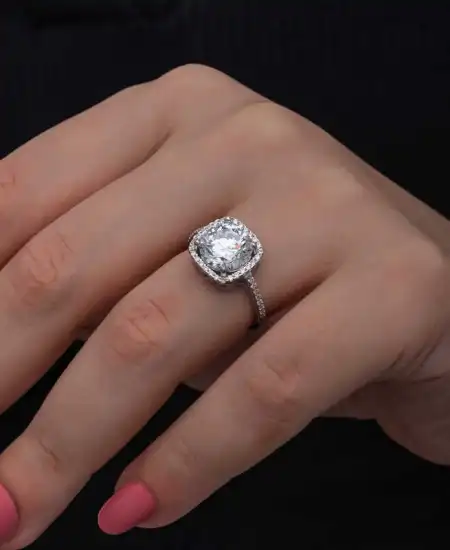 Gümüş Kare Montür Tek Taş Kadın Yüzük