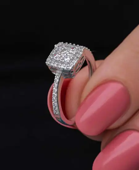 Gümüş Kare Zirkon Taşlı Kadın Yüzük