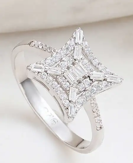 Gümüş Kare Zirkon Taşlı Kadın Yüzük