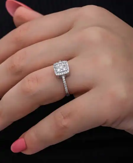 Gümüş Kare Zirkon Taşlı Kadın Yüzük