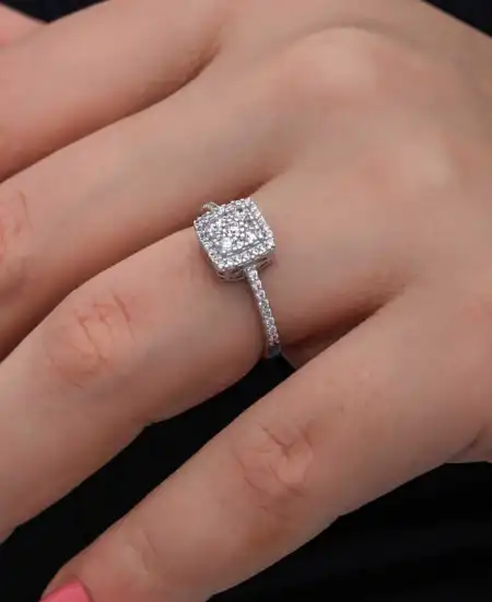 Gümüş Kare Zirkon Taşlı Kadın Yüzük