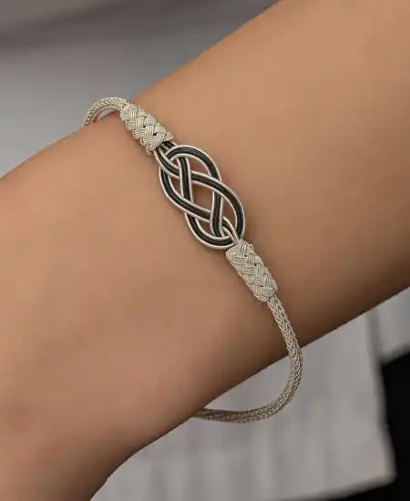 Gümüş Kazaziye Örgü Bileklik