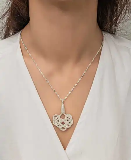 Gümüş Kazaziye Örgü Kadın Kolye