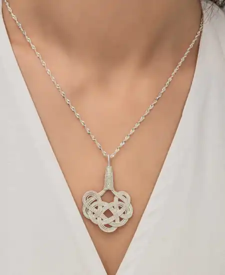 Gümüş Kazaziye Örgü Kadın Kolye