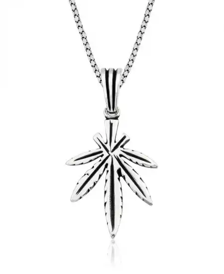 Gümüş Kenevir Yaprağı Kolye