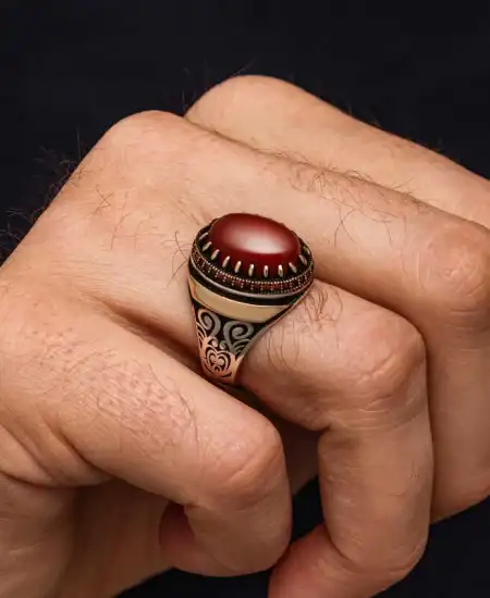 Gümüş Kırmızı Akik Taşlı Desenli Erkek Yüzük