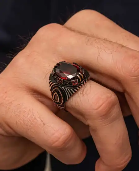 Gümüş Kırmızı Fasetli Taşlı Erkek Yüzük