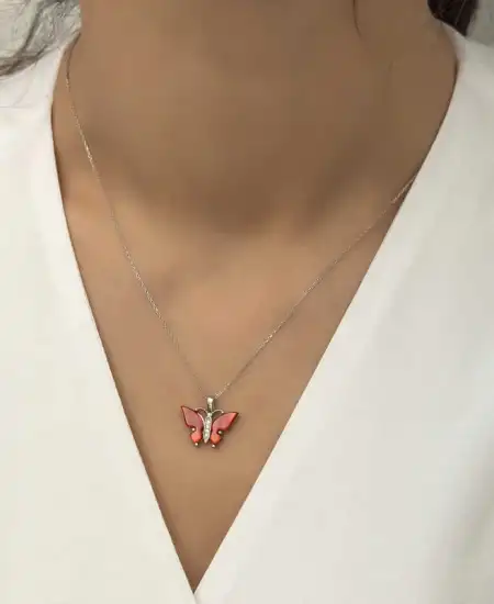 Gümüş Kırmızı Kaplangözü Taşlı Kelebek Kolye