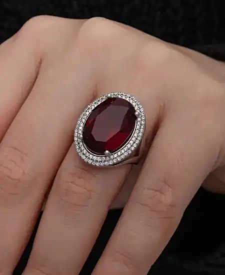 Gümüş Kırmızı Oval Taşlı Kadın Yüzük