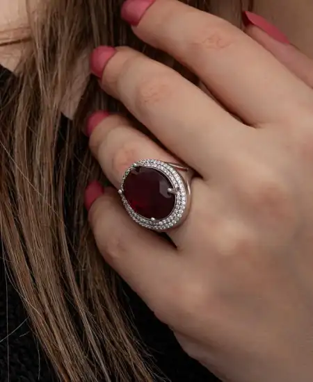 Gümüş Kırmızı Oval Taşlı Kadın Yüzük