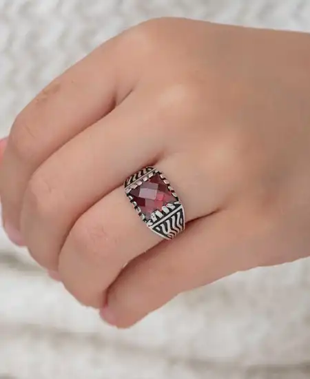 Gümüş Kırmızı Zirkon Taşlı Çocuk Erkek Yüzük